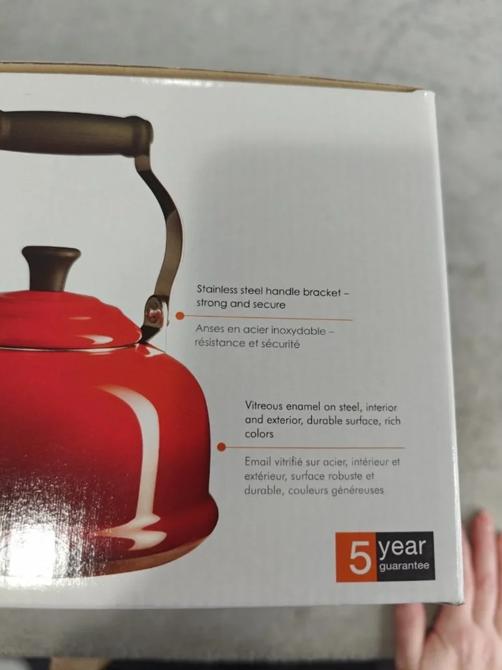 Le Creuset Q310167 1.6L Whistling Kettle New In box